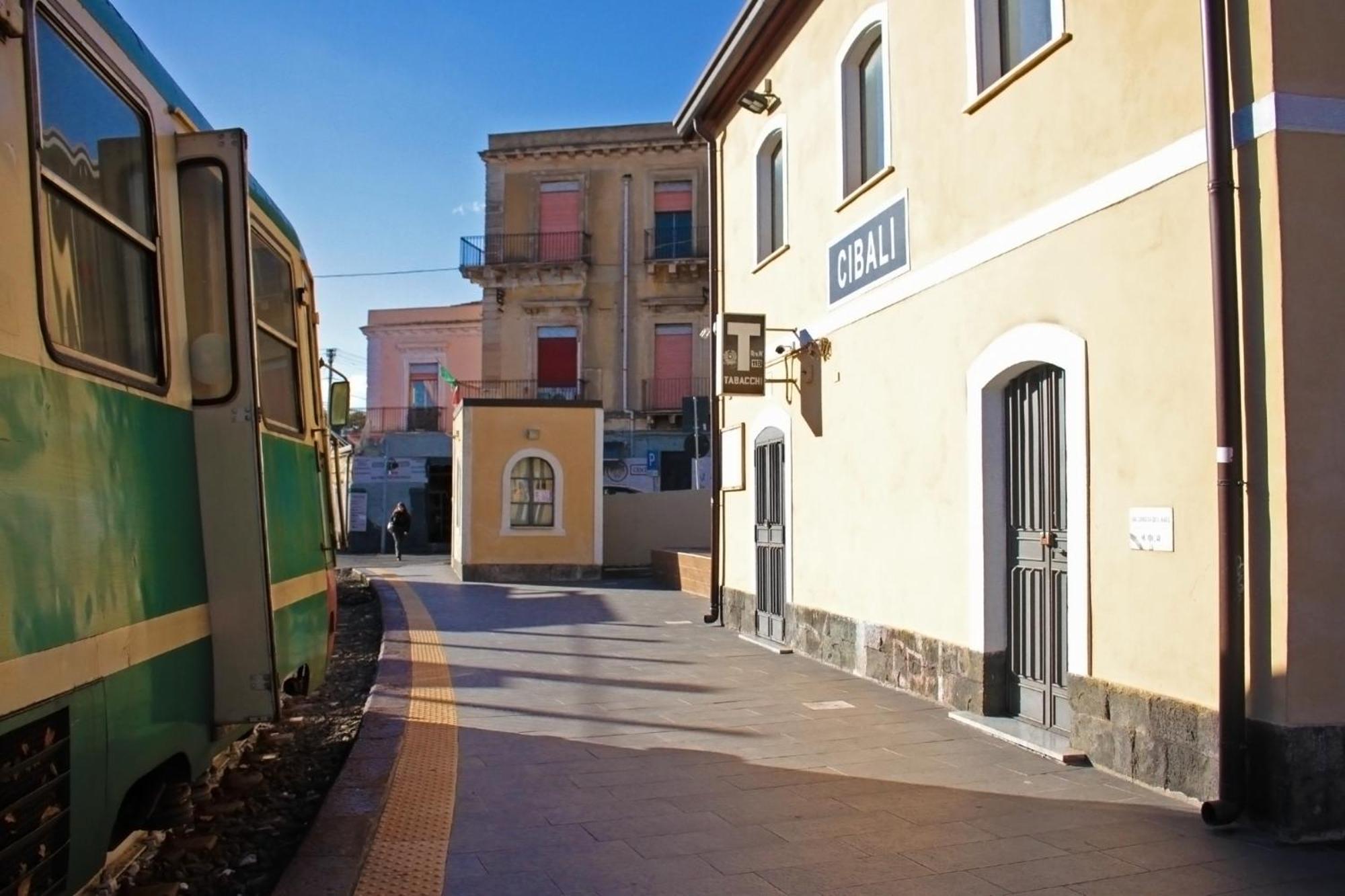 La Pietra Nera - Etna Home Катанія Екстер'єр фото
